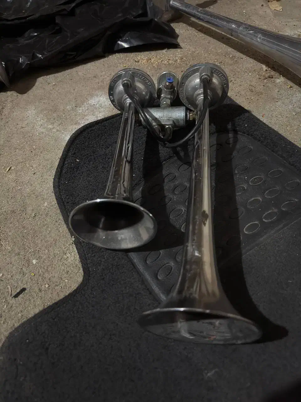 بوق بادی اصلی|قطعات یدکی و لوازم جانبی|مشهد, رسالت|دیوار