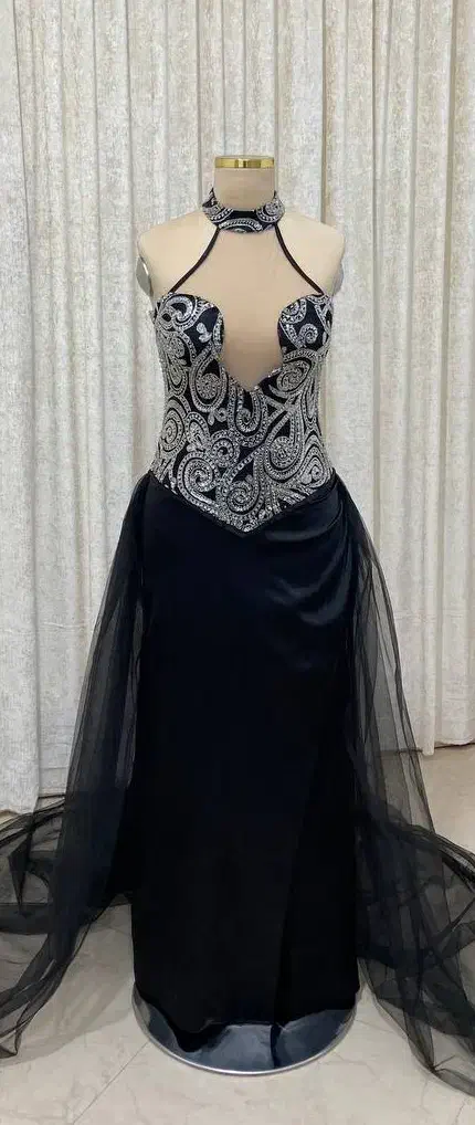 خیاطی حرفهای و شخصیدوزی چیتان|لباس|مشهد, عامل|دیوار