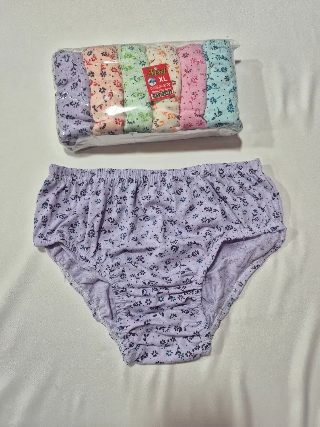 شورت لیفه ای|لباس|قم, ولیعصر|دیوار