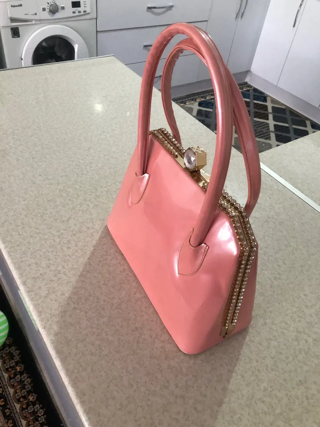 کیف|کیف، کفش، کمربند|بیرجند, |دیوار