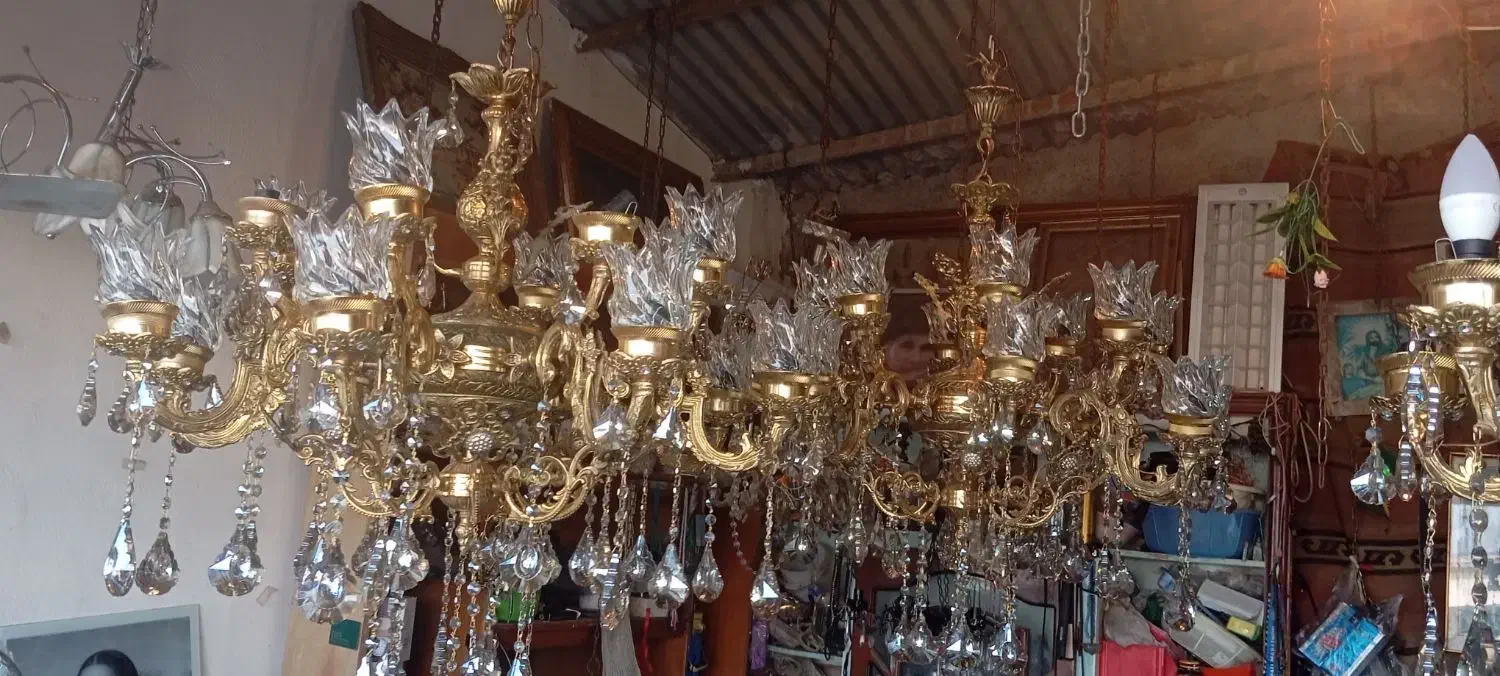 باسلام سه عدد لوستربزرگ برنزسنگین|لوستر و چراغ آویز|ارومیه, |دیوار