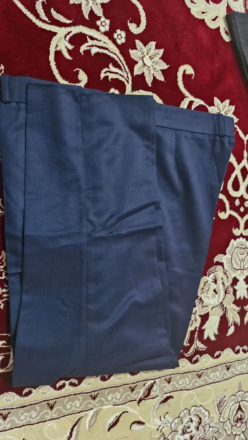 لباس نو|لباس|اقبالیه, |دیوار