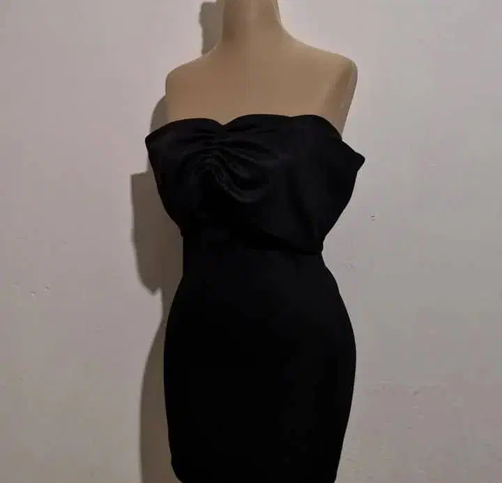 لباس|لباس|شاهینشهر, شهرک گلدیس|دیوار