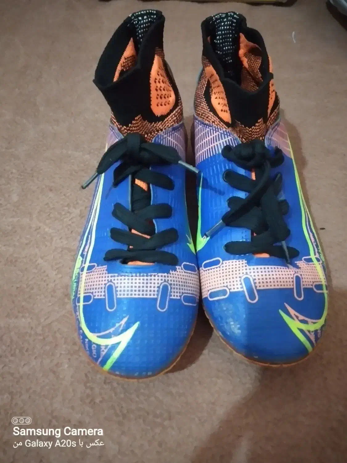 کفش فوتبال|کیف، کفش، کمربند|الوند, |دیوار