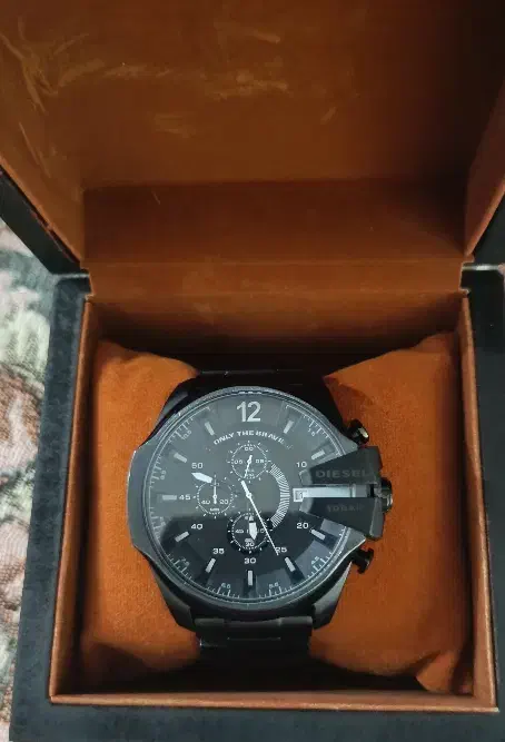 ساعت دیزل|ساعت|قم, نیروگاه|دیوار