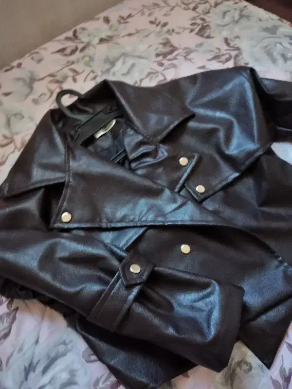 کت چرم کوتاه|لباس|خلخال, |دیوار