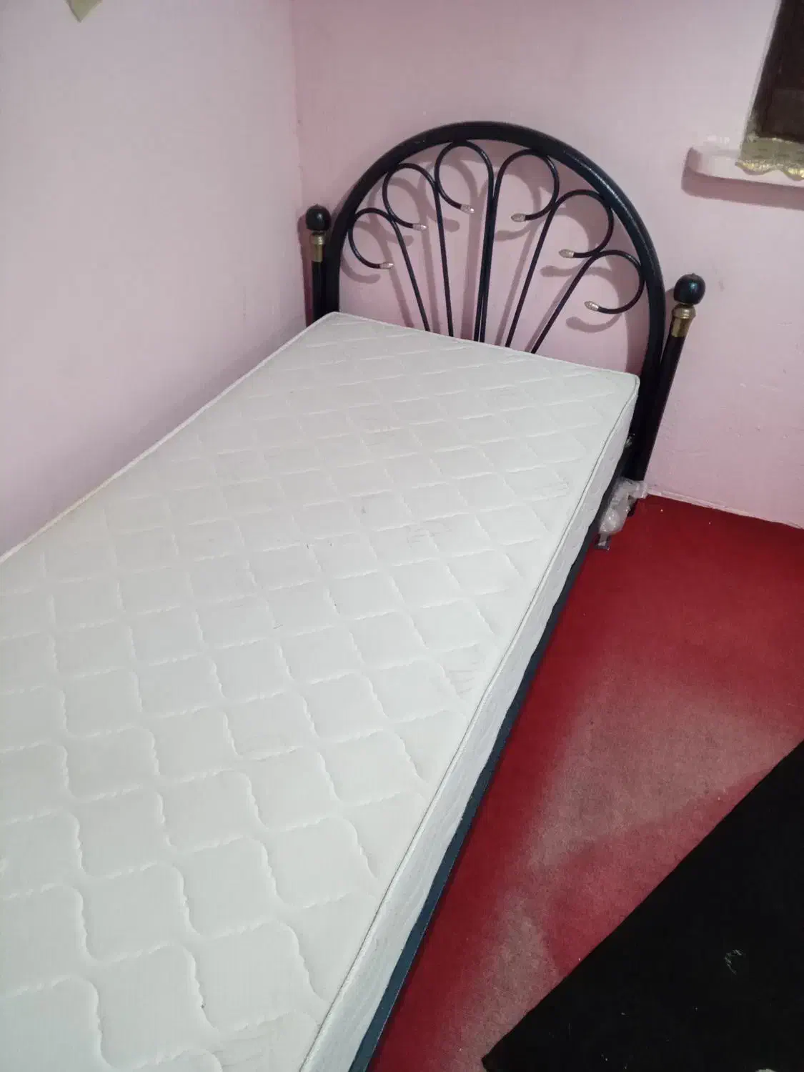 تخت تشک وباکس یکنفره در حدنو|تشک تختخواب|رشت, لاکان|دیوار