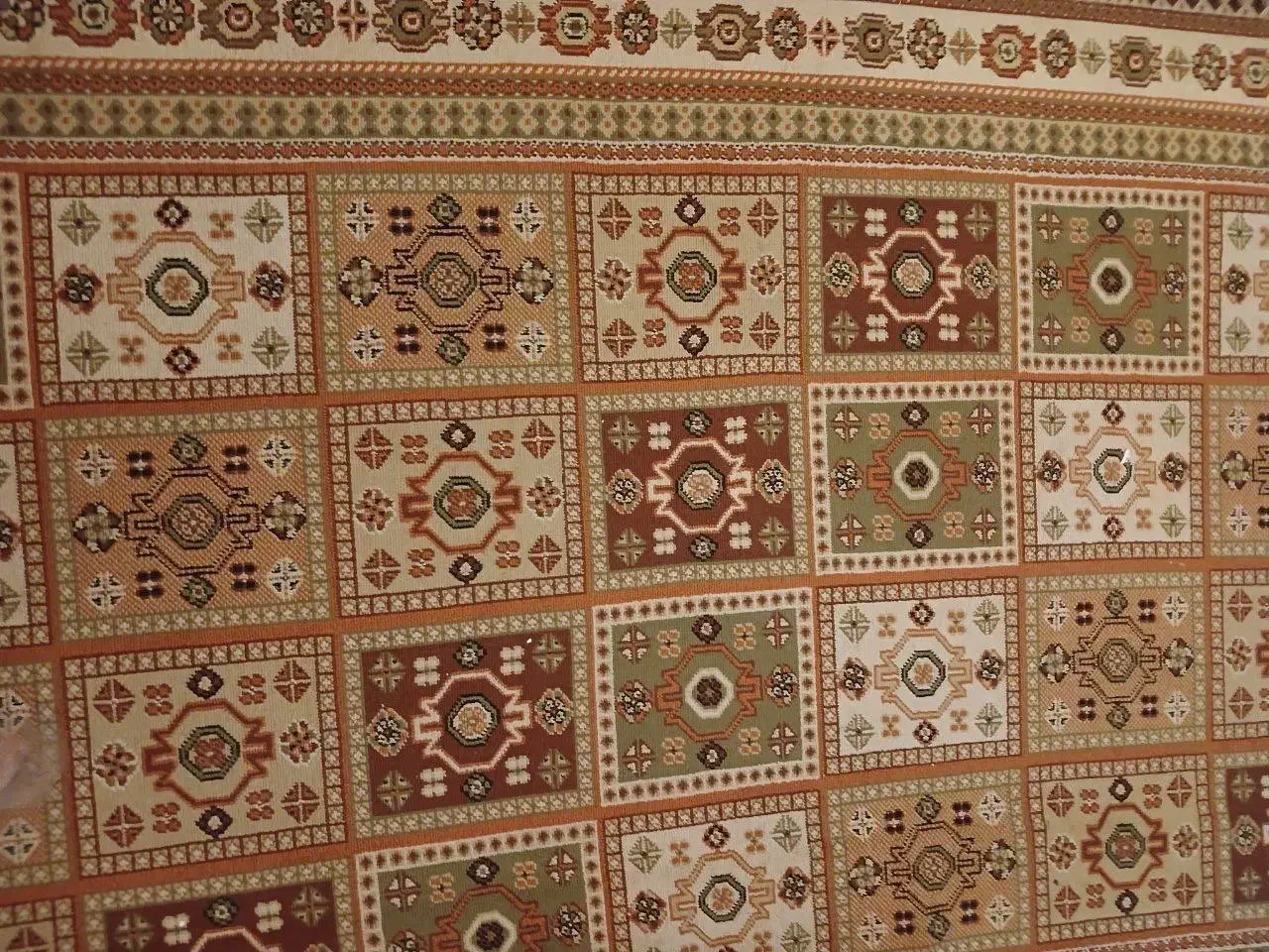 گلیم فرش با طرح مربعی خوش رنگ|گلیم، جاجیم، گبه|تهران, جمال‌زاده|دیوار