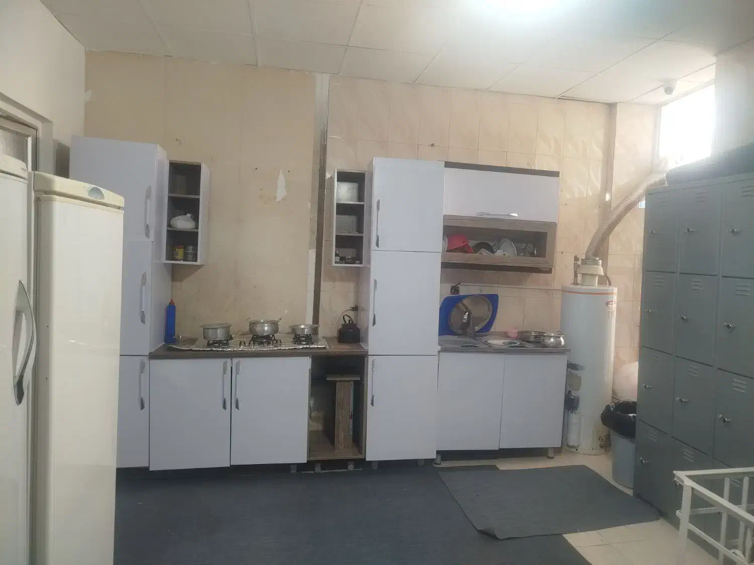 خوابگاه دخترانه|اجارهٔ کوتاهمدت آپارتمان و سوئیت|شیراز, سینما سعدی|دیوار