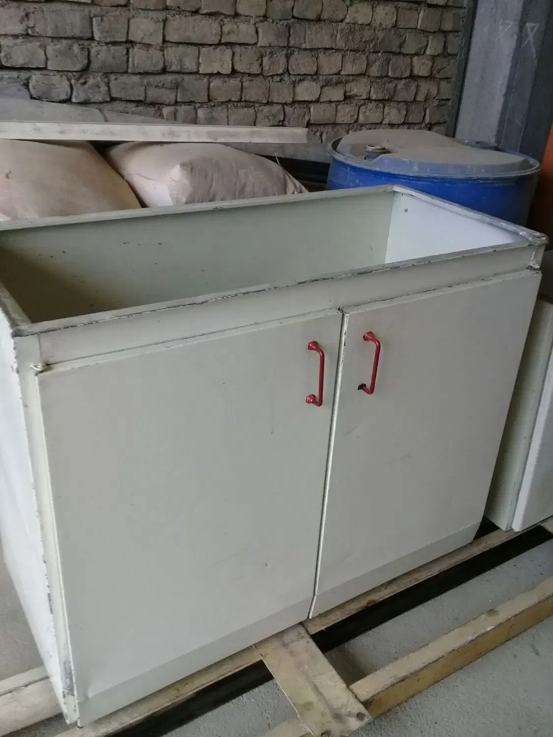 کابینت فلزی همراه سینک وهود|آب‌چکان و نظم‌دهنده ظروف|آشخانه, |دیوار