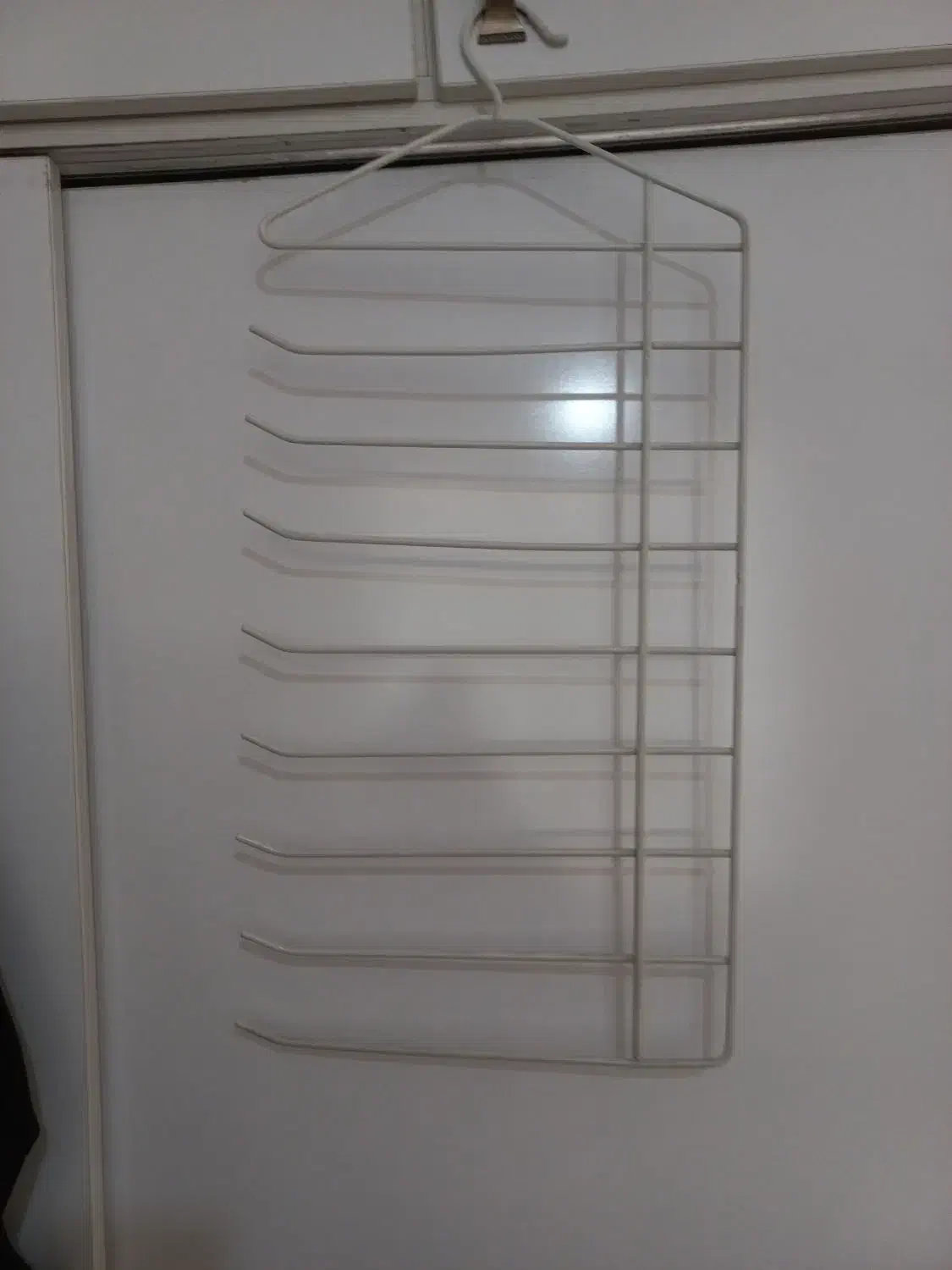 چوب لباسی|بندرخت و رخت‌آویز|تهران, افسریه شمالی|دیوار