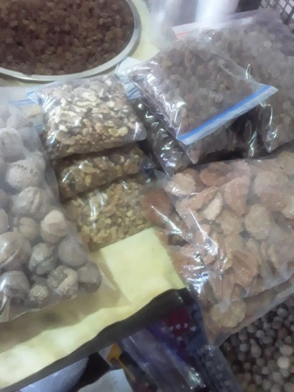 فروش  کشمش گردو|خوردنی و آشامیدنی|دالاهو, |دیوار