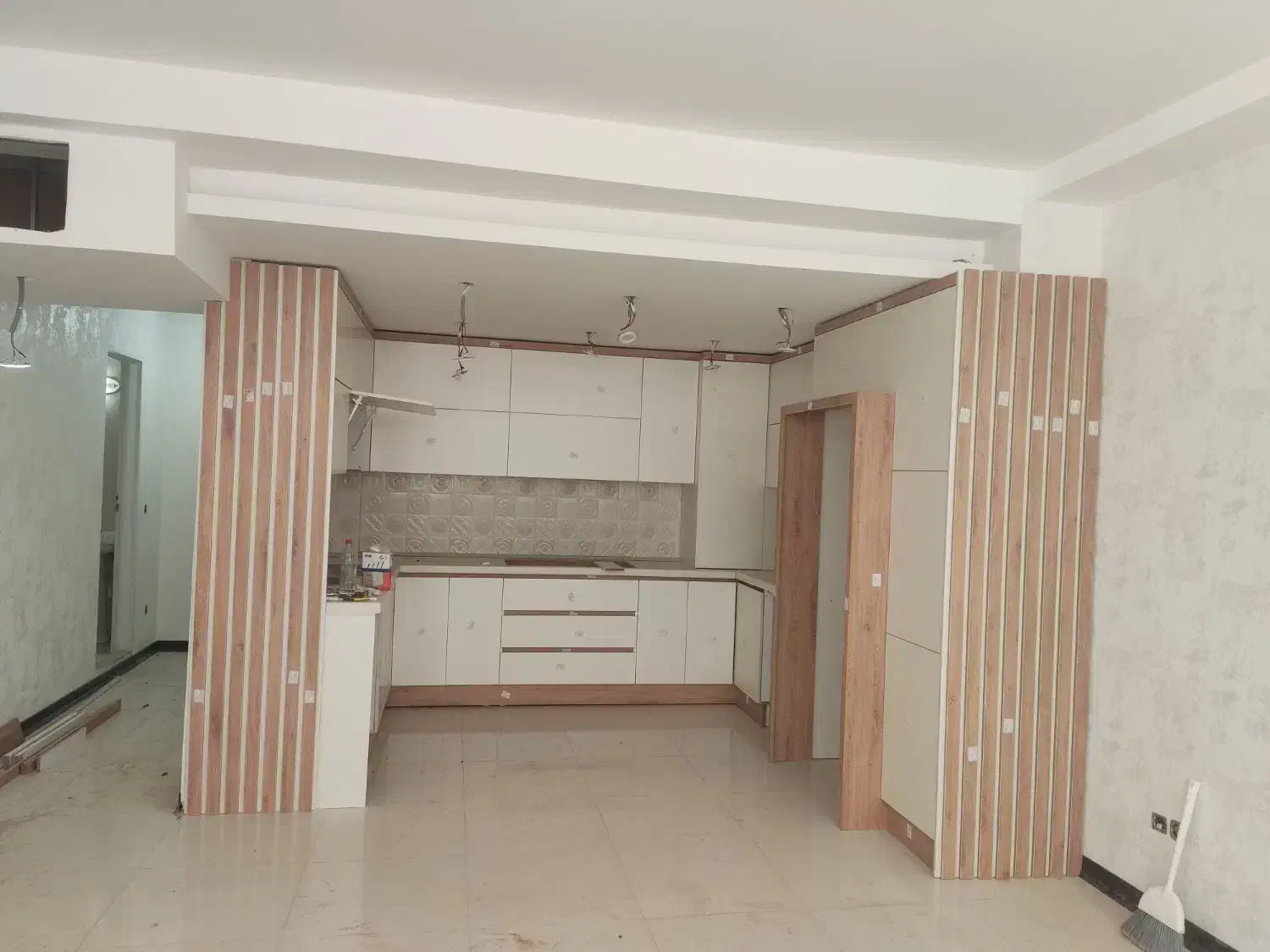 نصاب کابینت،کابینت کار ، تعمیر کابینت|خدمات پیشه و مهارت|شیراز, عادل آباد|دیوار