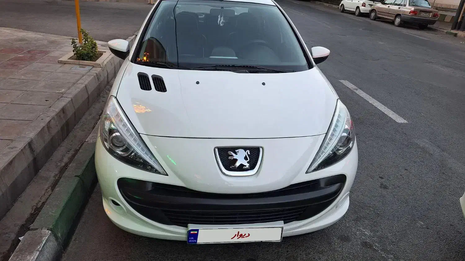 ۲۰۷ مدل۹۶|خودرو سواری و وانت|قم, شاه ابراهیم|دیوار