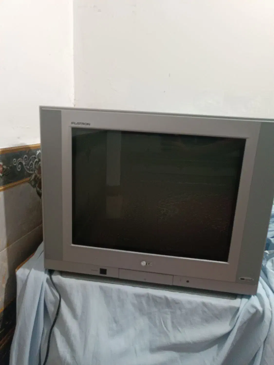 تلویزیون ال جی ۲۱ اینچ|تلویزیون و پروژکتور|مینودشت, |دیوار