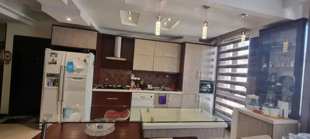 کابینت دست دوم همراه با اجاق گاز و هود|جاکفشی، کمد، دراور|تهران, فلسطین (میدان انقلاب)|دیوار