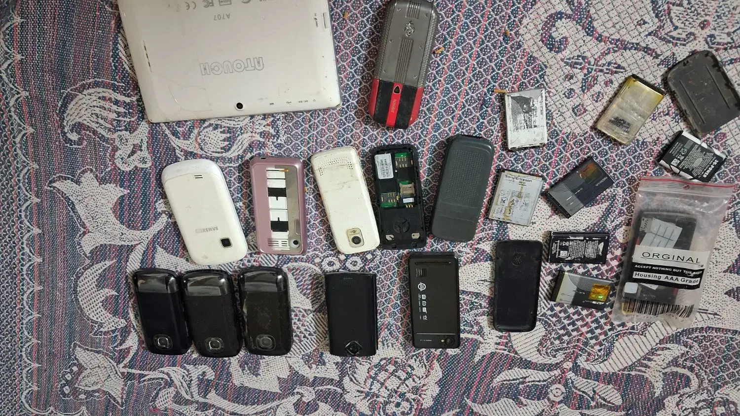 گوشی اوراقی وسالم|موبایل|کاشان, شهرک خاتم الانبیا (مسکن ملی کاشان)|دیوار