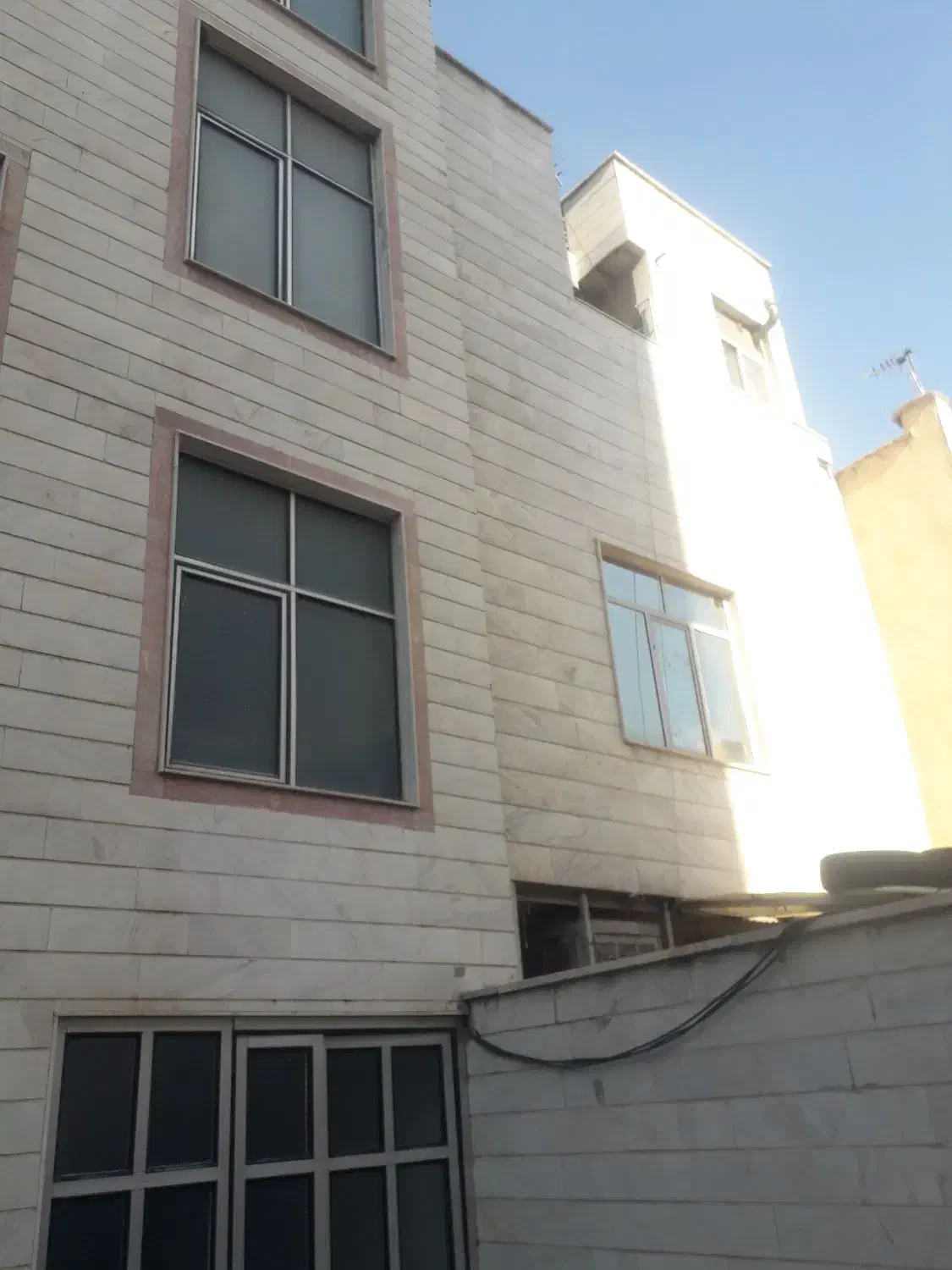 خانه گلنکی ۹۰متر(بر۶مترقابل تجمیع)خانی آبادنولطیفی|فروش زمین و ملک کلنگی|تهران, اسفندیاری|دیوار