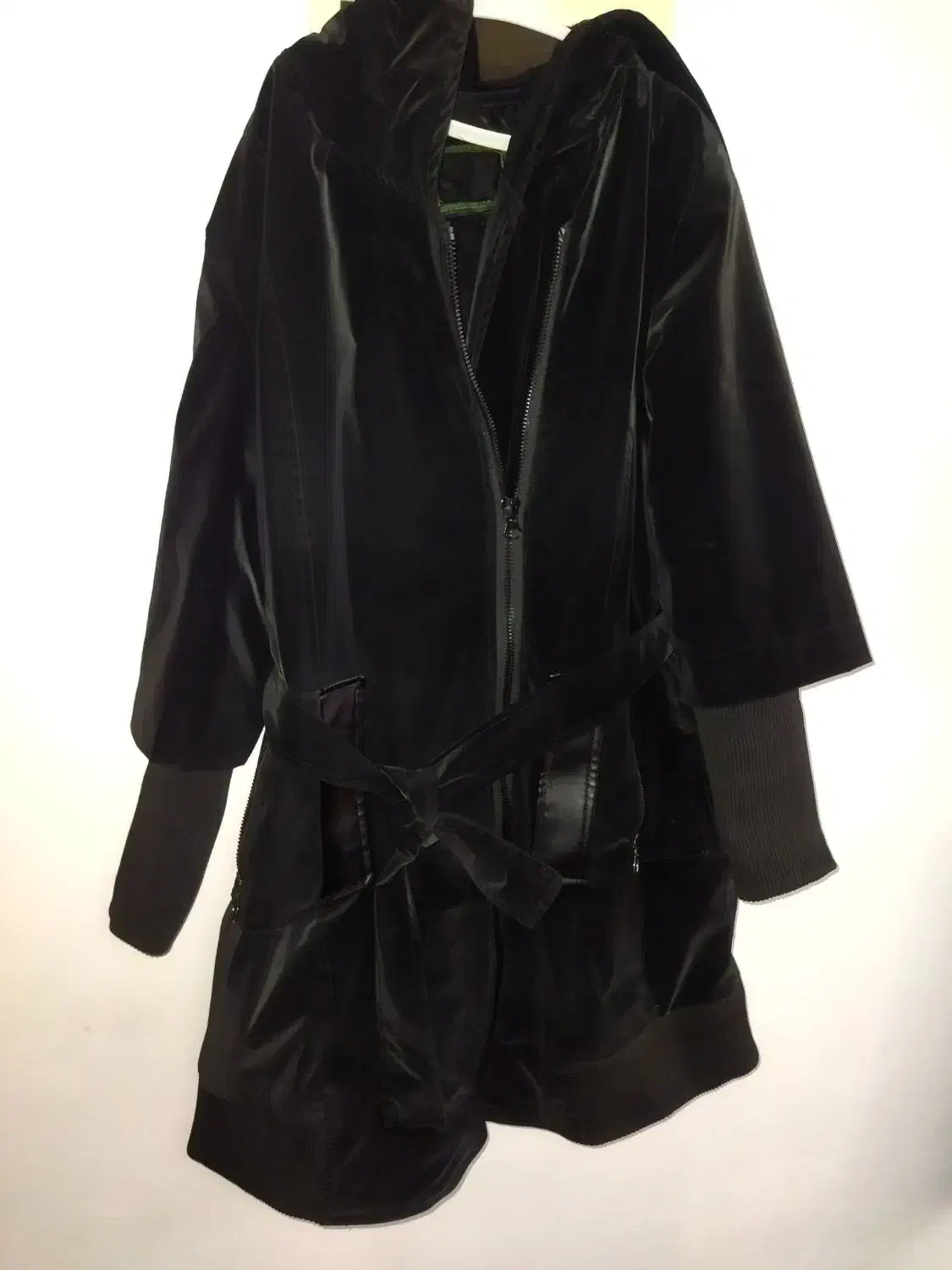 کاپشن سیلیکونی|لباس|سهند, |دیوار