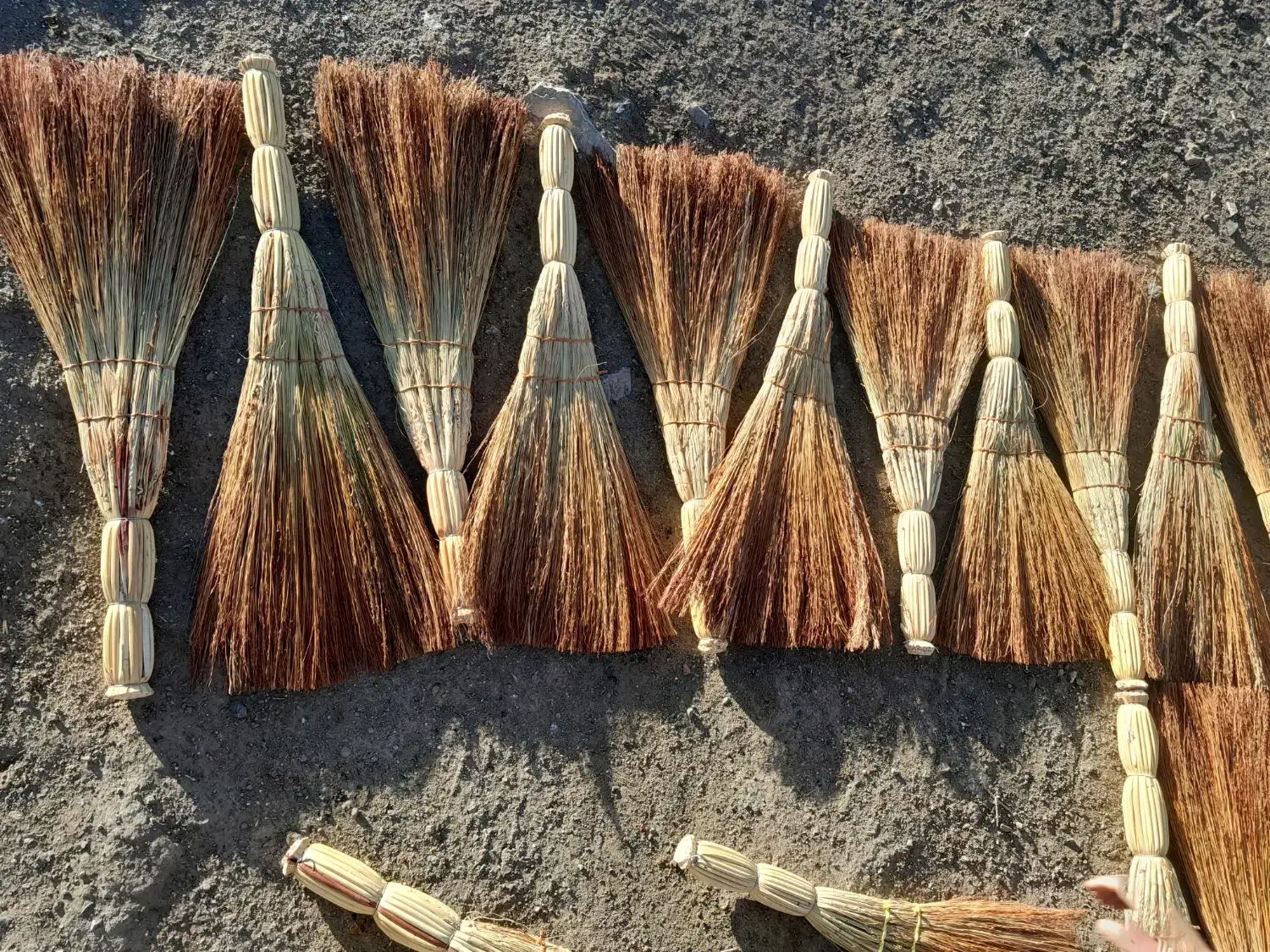 جارو درجه ۱|لوازم نظافت|کامیاران, |دیوار