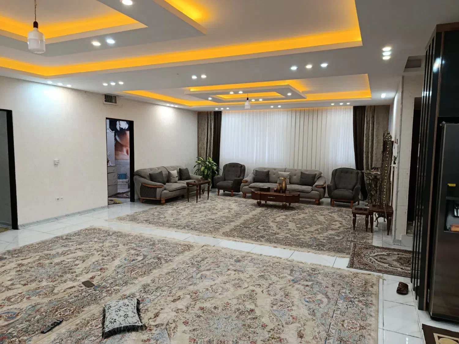 آپارتمان160m/بر خیابان اصلی/کارمندان فرهنگیان فاز2|فروش آپارتمان|کرمانشاه, |دیوار