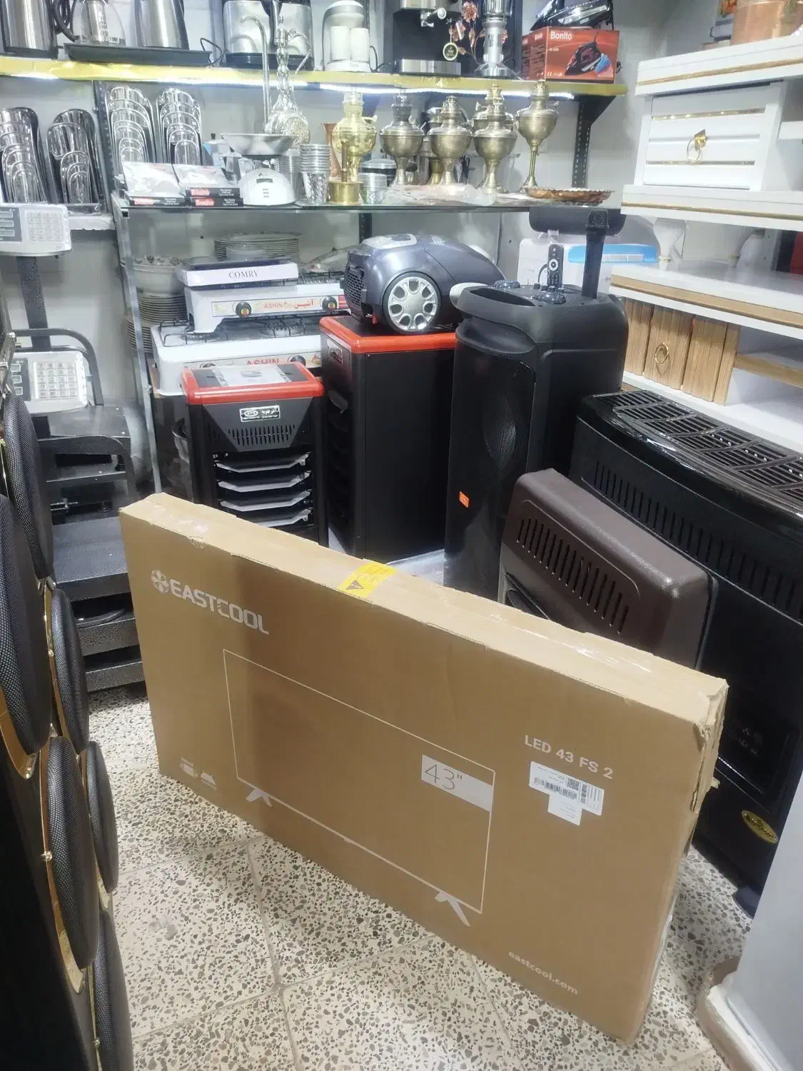 تلویزیون 43 اینج ایستکول|تلویزیون و پروژکتور|شاهرود, |دیوار