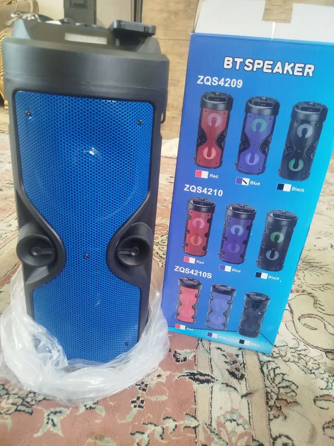 اسپیکر بلوتوثی همراه با ریموت|پخشکننده همراه|بومهن, |دیوار