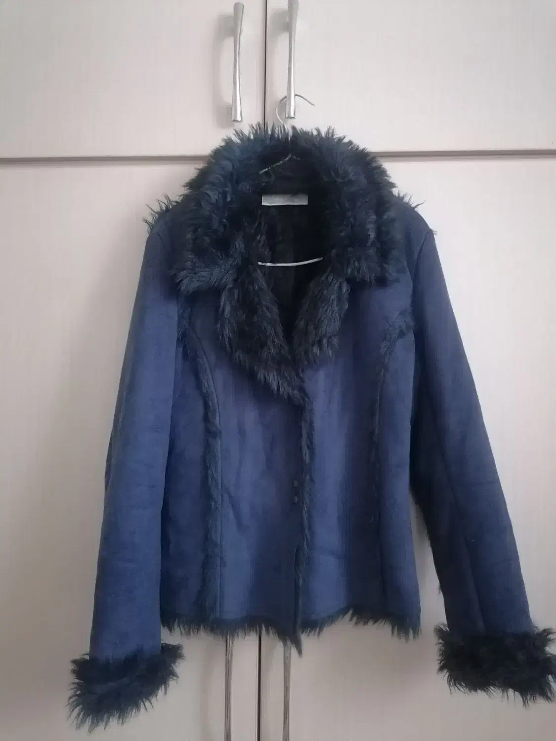 دوتاکاپشن نو|لباس|سده (خراسان جنوبی), |دیوار