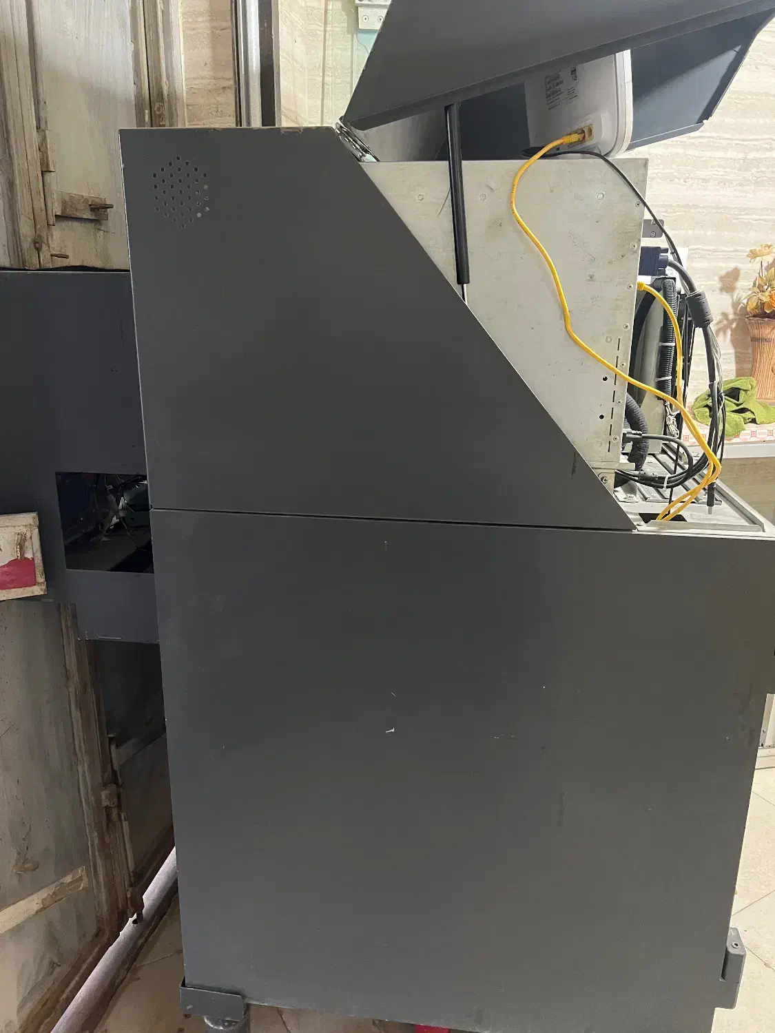 عابر بانک سینا|فروشگاه و مغازه|شیراز, میانرود|دیوار