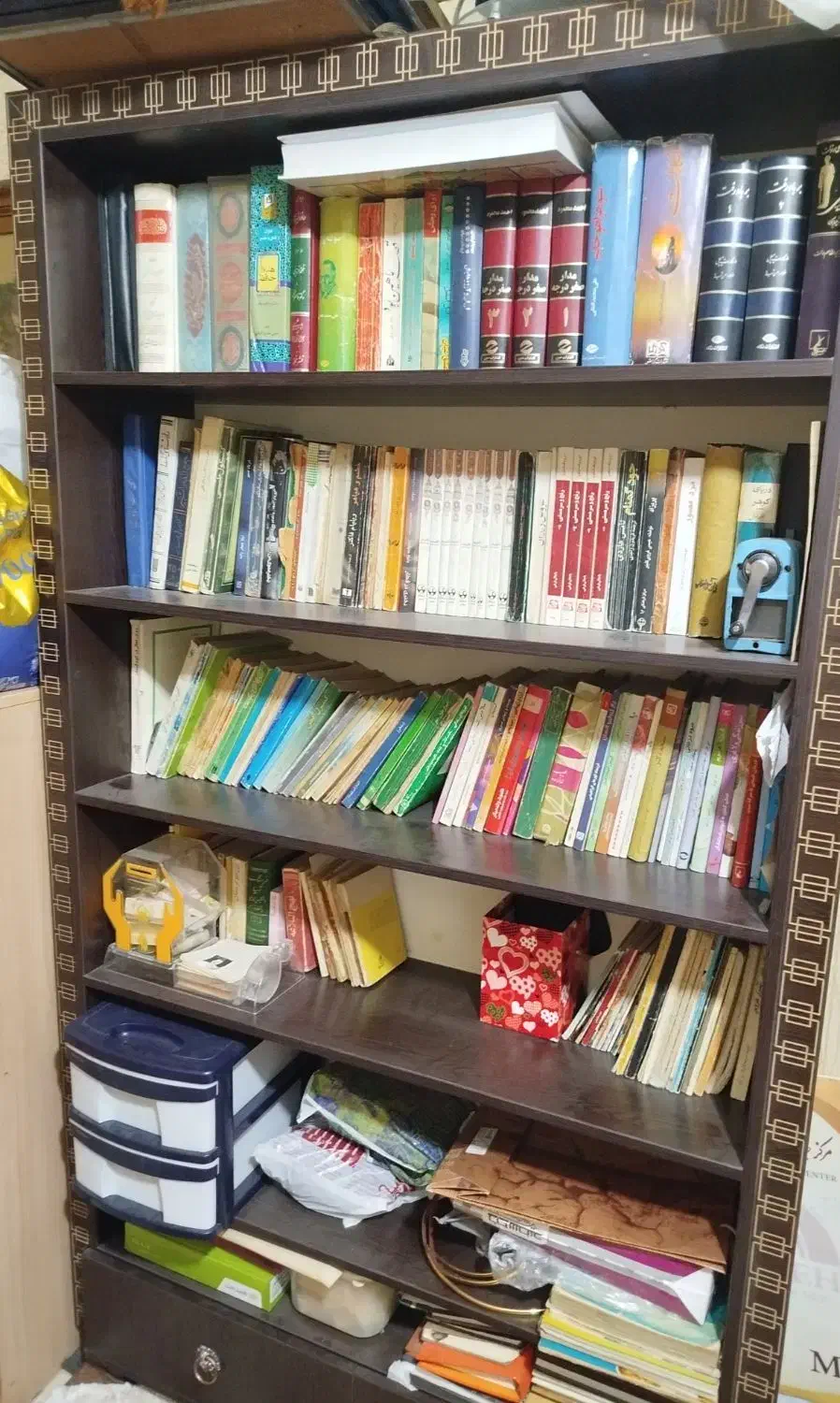 فروش کتاب|کتاب و مجله ادبی|اهواز, یوسفی|دیوار