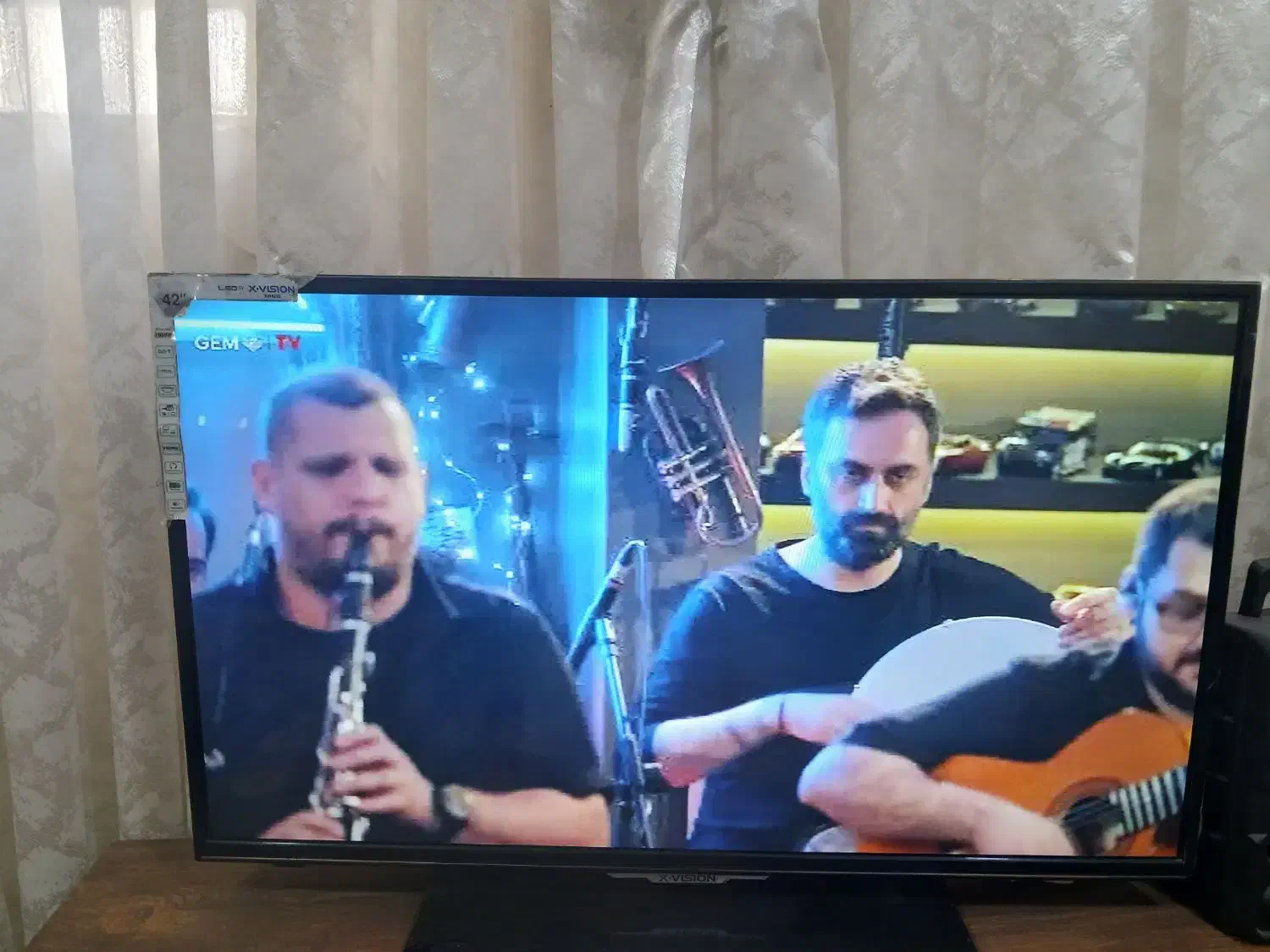 تلویزیون ال ای دی ۴۲ اینج|تلویزیون و پروژکتور|خرمآباد, |دیوار