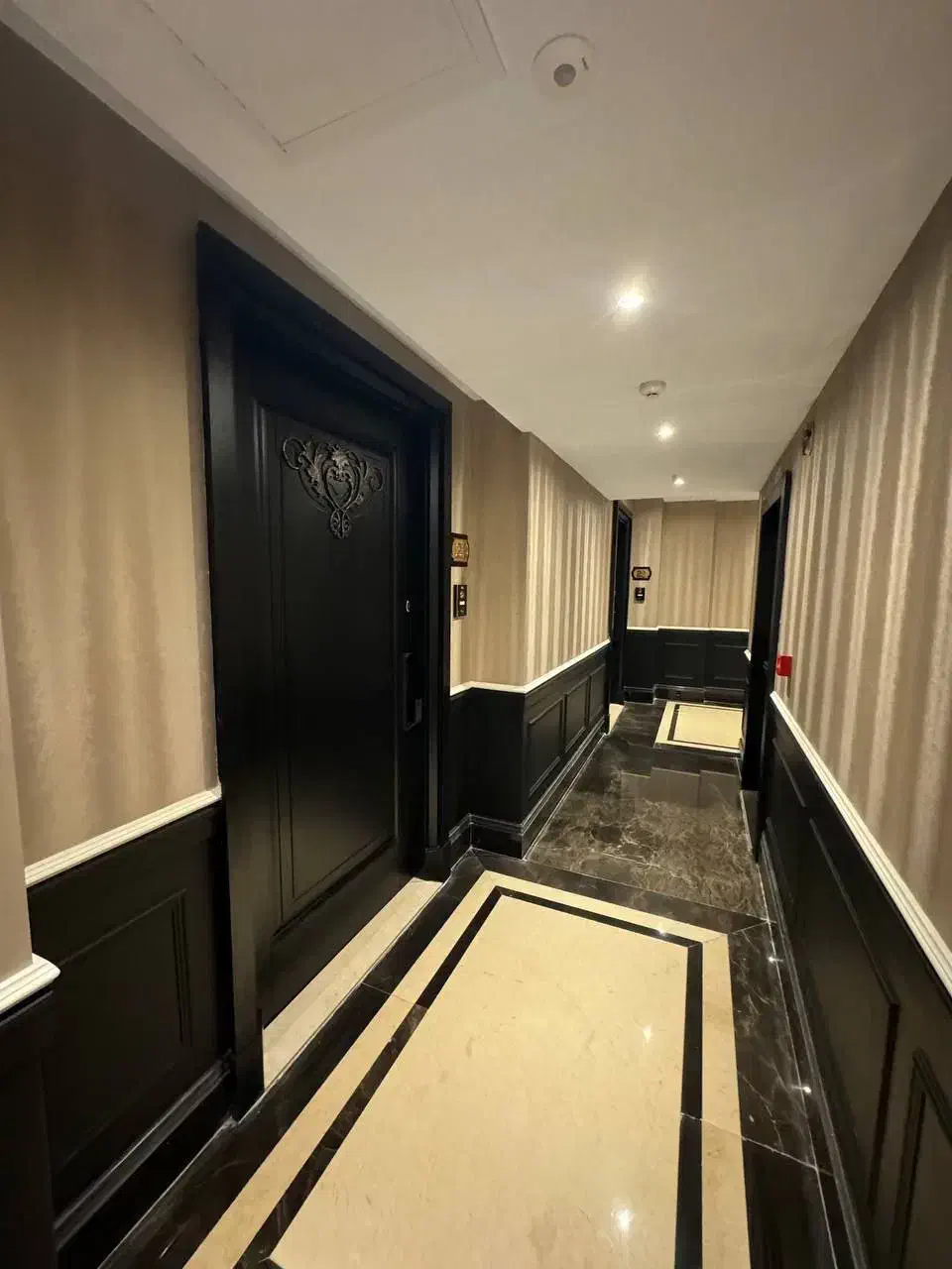 ۳۳۳متر سعادت آباد/بلوار ۲۴متری،غربیها/نوساز