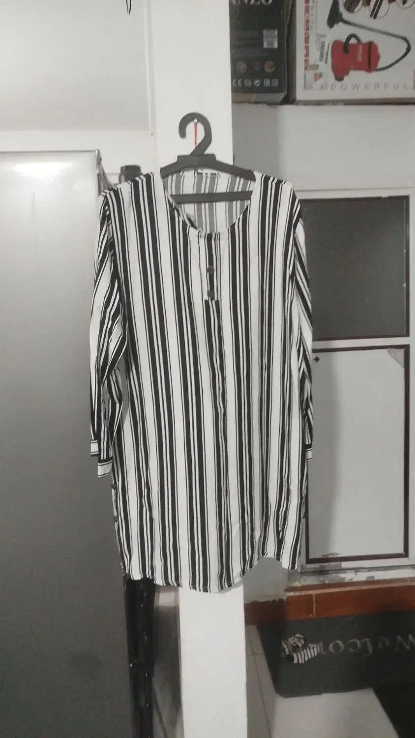 تعدادی لباس|لباس|نورآباد, |دیوار