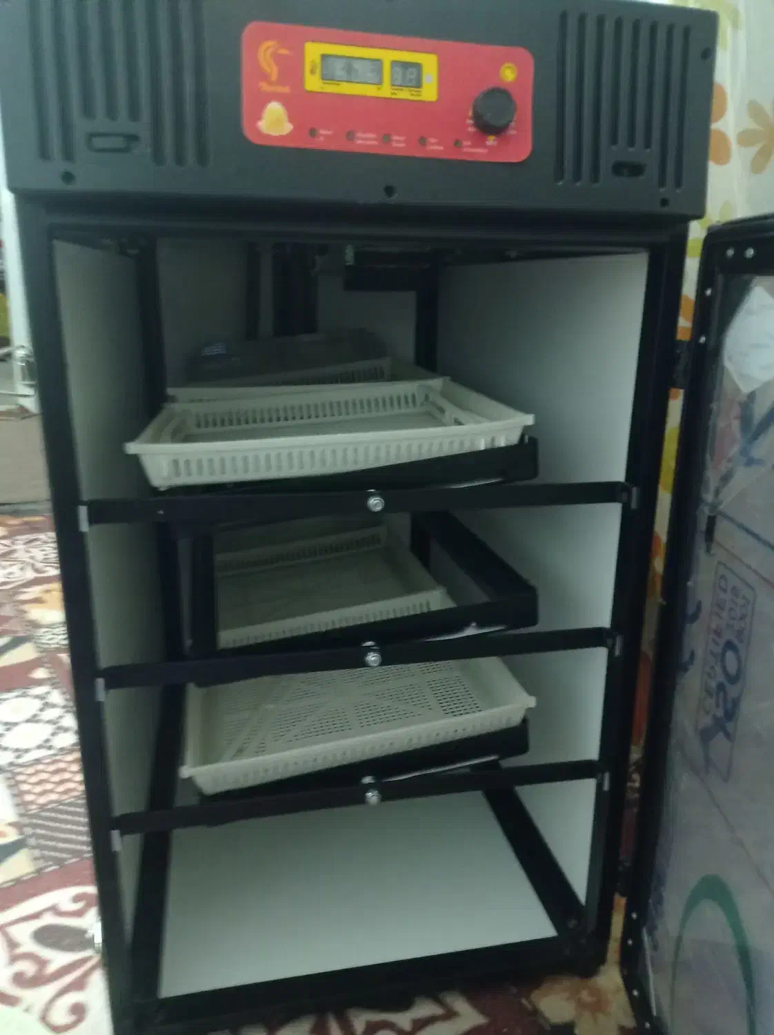 دستگاه جوجه کشی 316تای درحد نو زیاد استفاده نشد|لوازم جانبی حیوانات|خاش, |دیوار