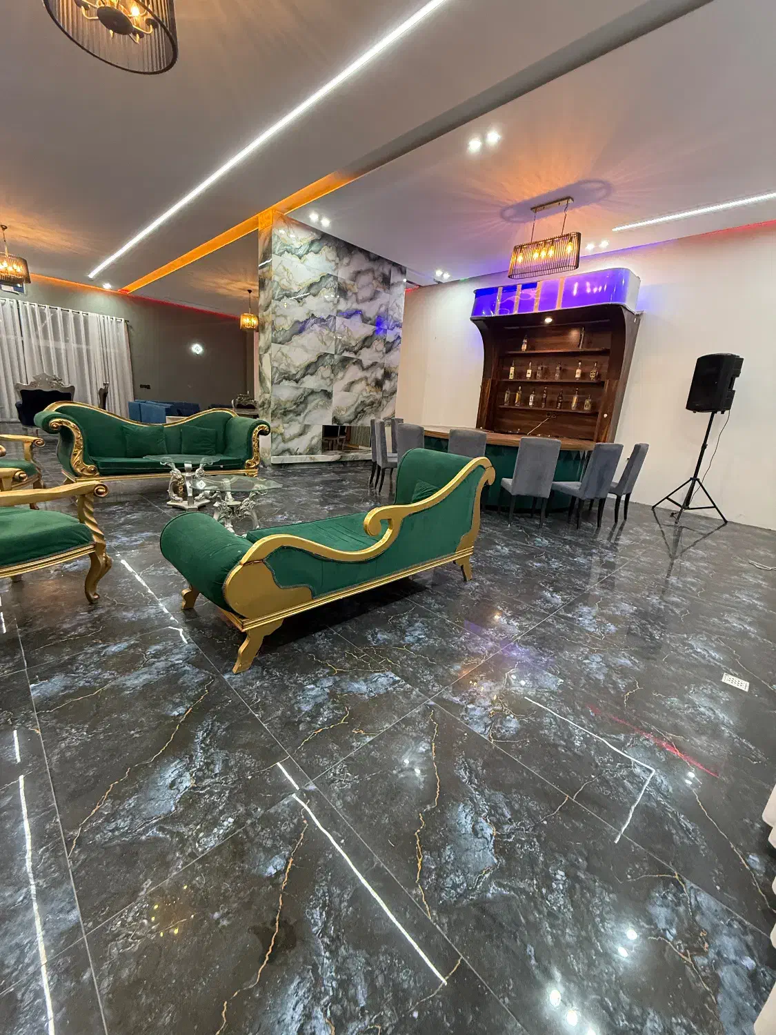 باغ ویلا|اجارهٔ کوتاهمدت ویلا و باغ|مشهد, میان ولایت|دیوار