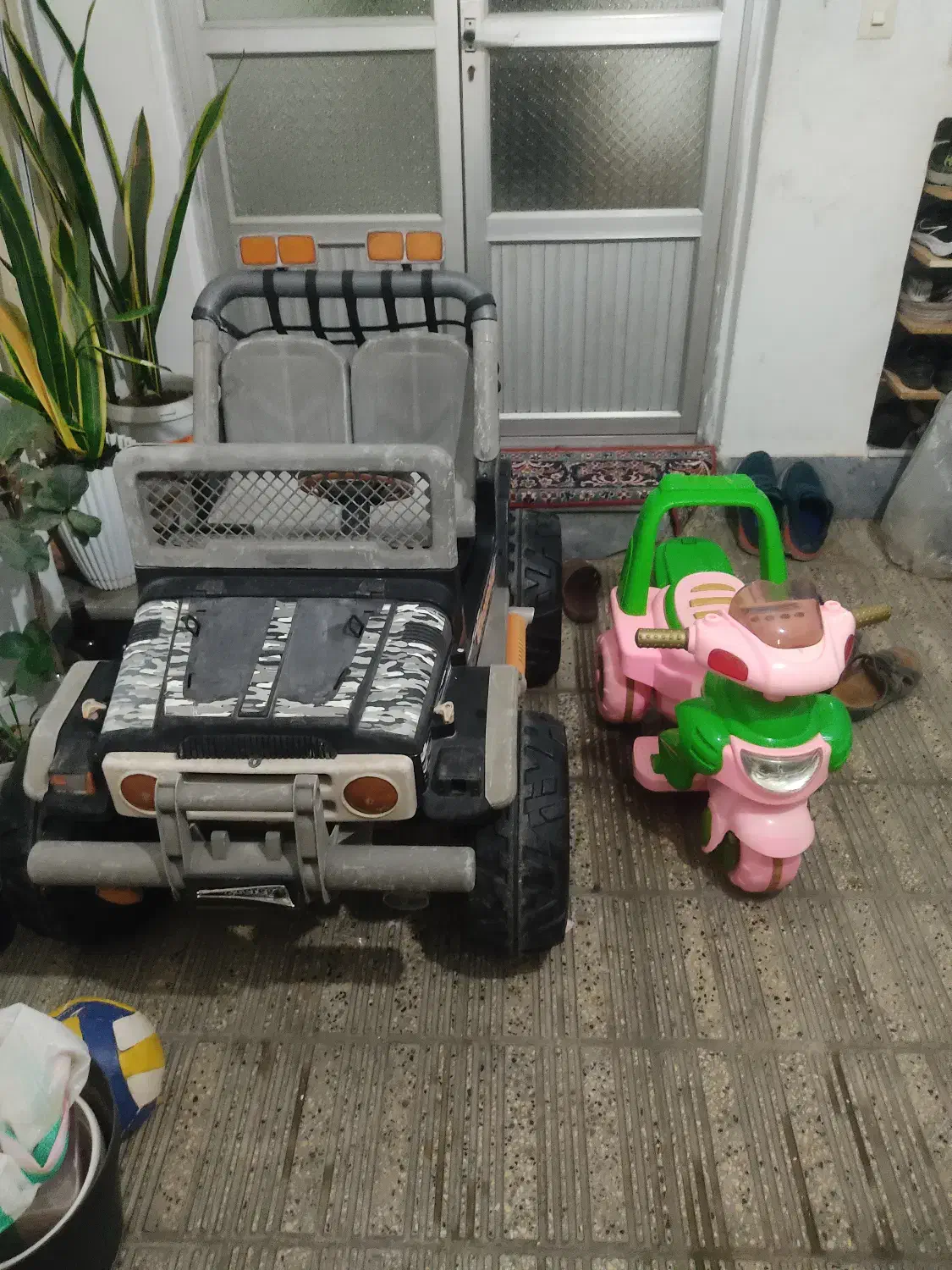 ماشین موتور شارژی|اسباببازی|ساری, |دیوار