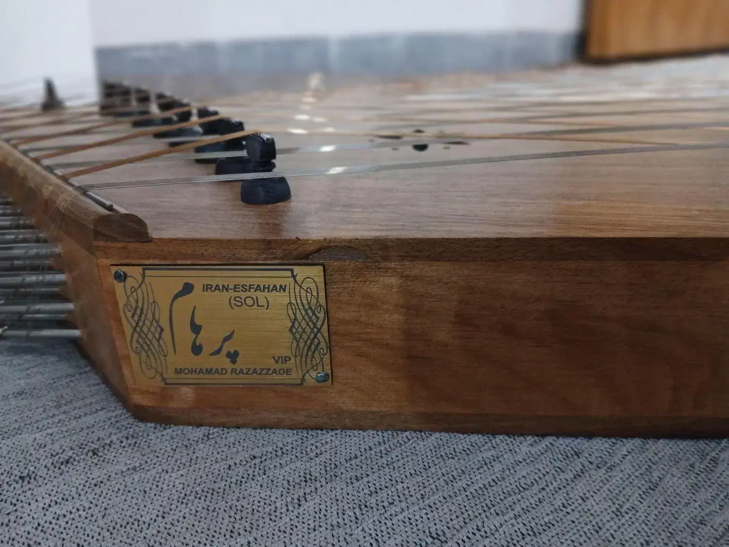 سنتور|سازهای سنتی|ایلام, |دیوار