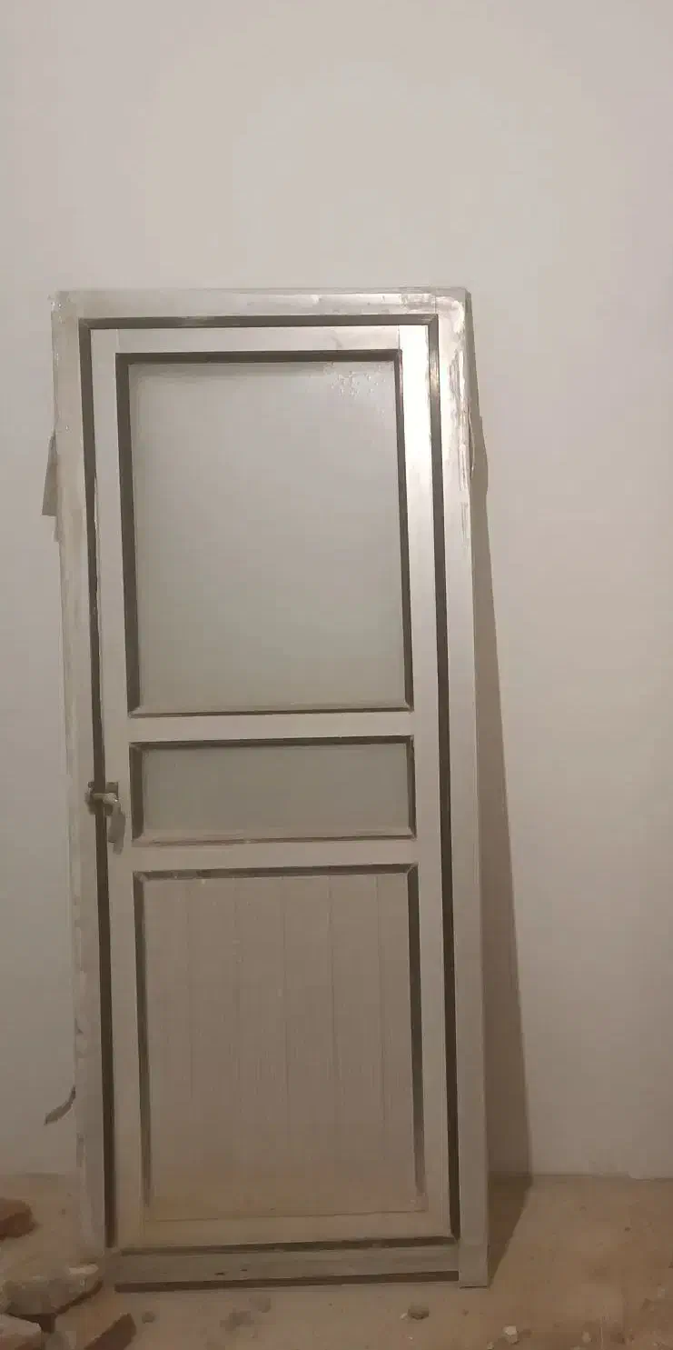 درب وپنچره یک در دوعددپنچره آلمنیوم|مصالح و تجهیزات ساختمان|آذرشهر, |دیوار