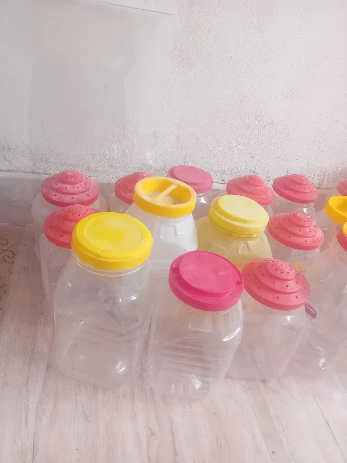 دبه جا ترشی|ظروف نگهدارنده، پلاستیکی، یکبارمصرف|سرپل ذهاب, |دیوار