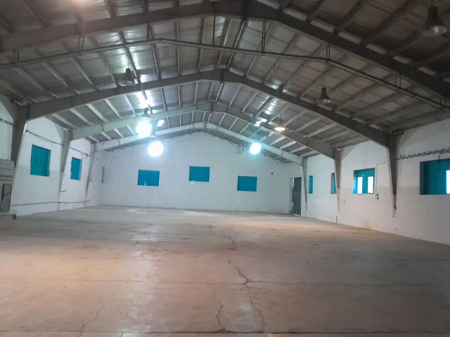 اجاره واحد صنعتی سوله بهداشتی شهرک صنعتی۱خرم|اجارهٔ دفتر صنعتی، کشاورزی، تجاری|خرمآباد, |دیوار