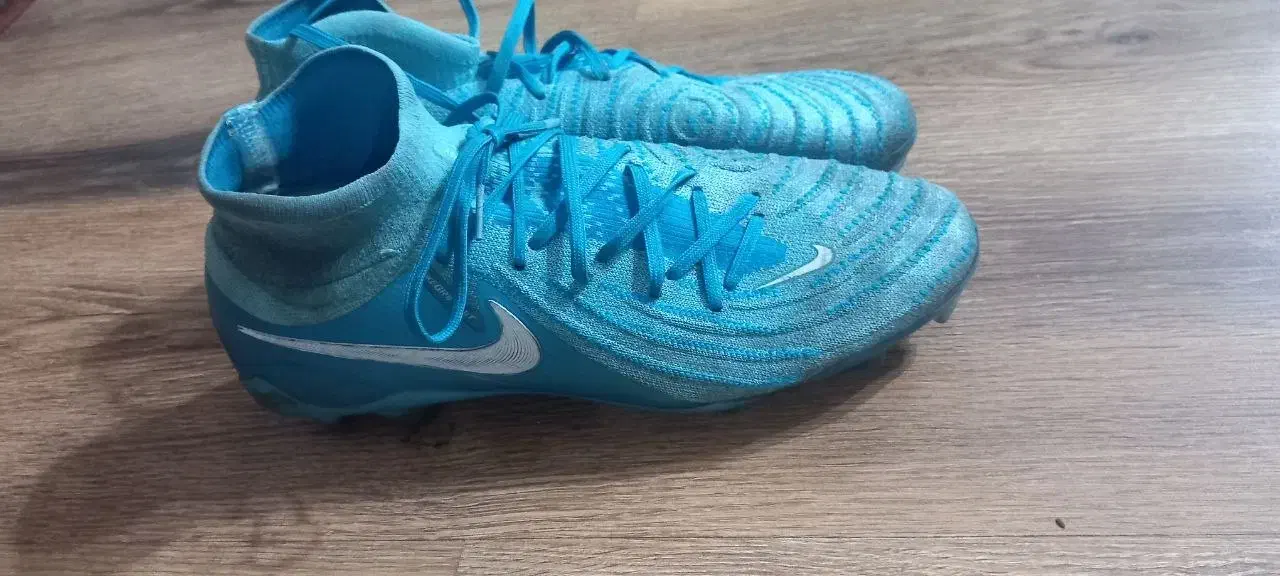 کفش فوتبالی چمن|کیف، کفش، کمربند|کرمان, |دیوار