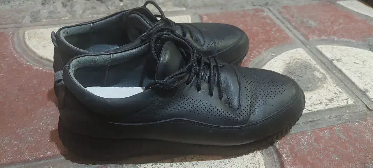 کفش چرم اصل سایز39|کیف، کفش، کمربند|شیراز, رکنآباد|دیوار