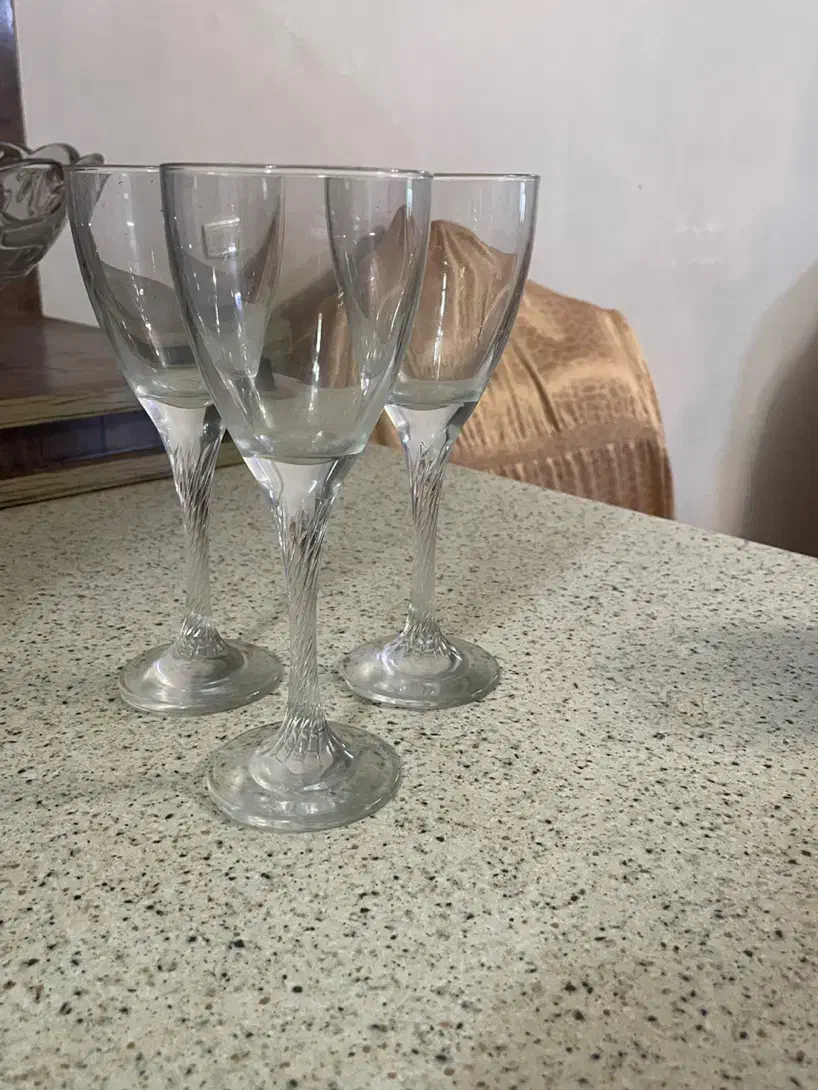 شرابخوری فرانسه و فنجان ارکوپال|ظروف سرو و پذیرایی|تبریز, |دیوار