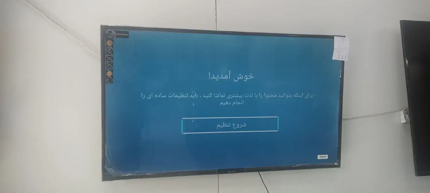 تلوزیون 43 اینچ آوکس نو با 2 سال ضمانت|تلویزیون و پروژکتور|قم, بکایی|دیوار