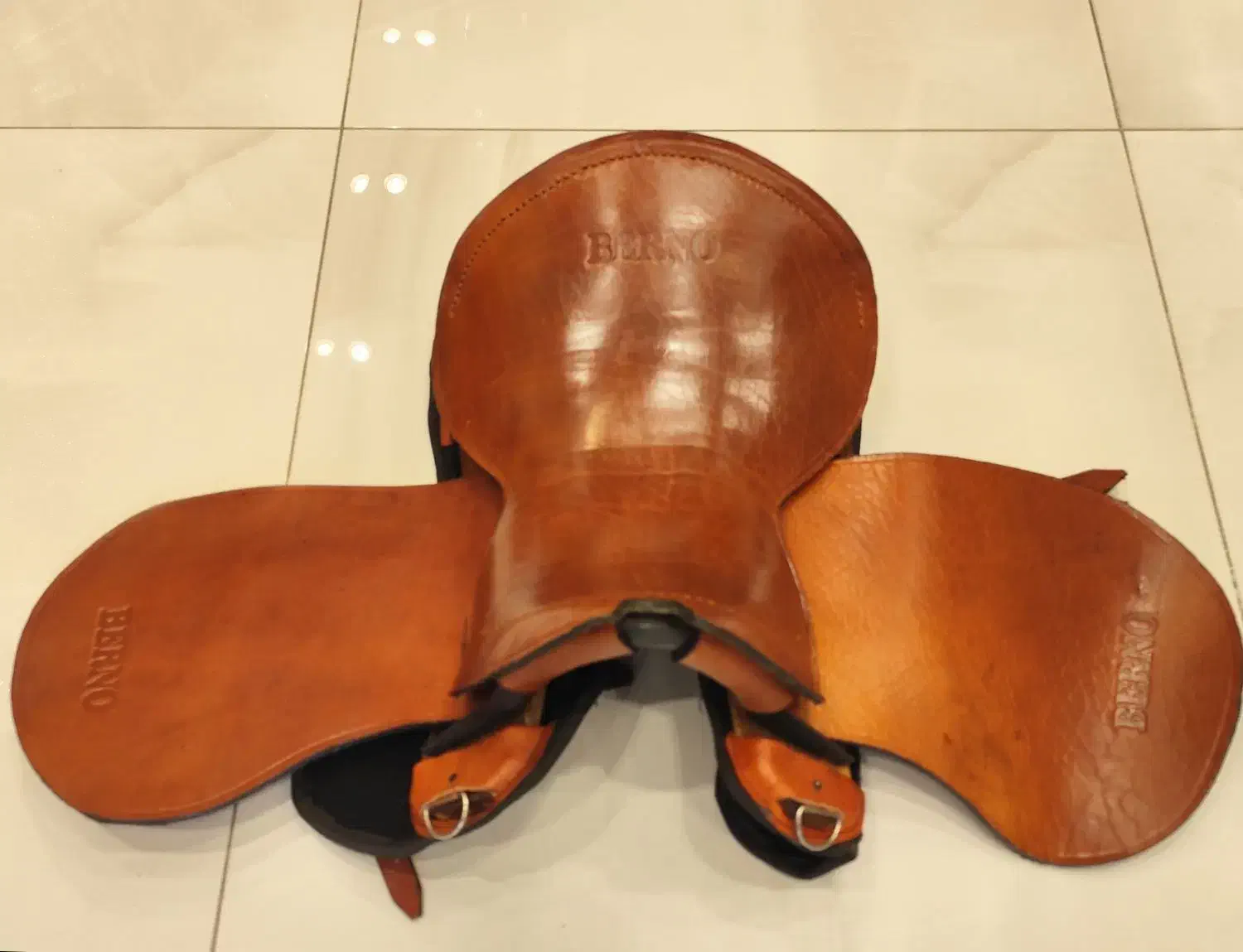 اسب . زین اسب|اسب و تجهیزات اسبسواری|بندرعباس, |دیوار