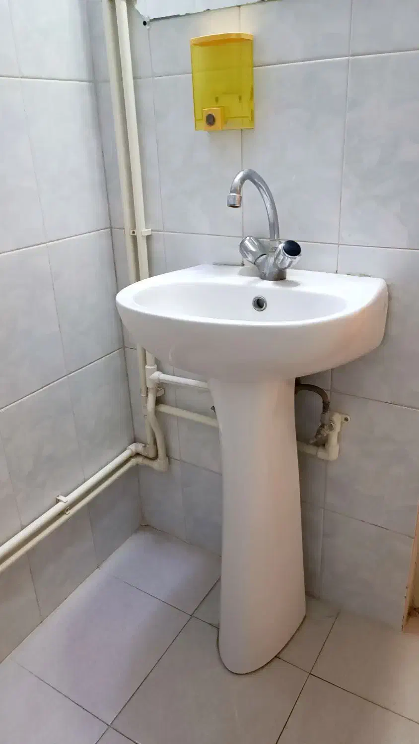 کاسه روشویی ۲ عدد  به همراه آینه جای حوله مایع ...|لوازم سرویس بهداشتی|سنندج, |دیوار