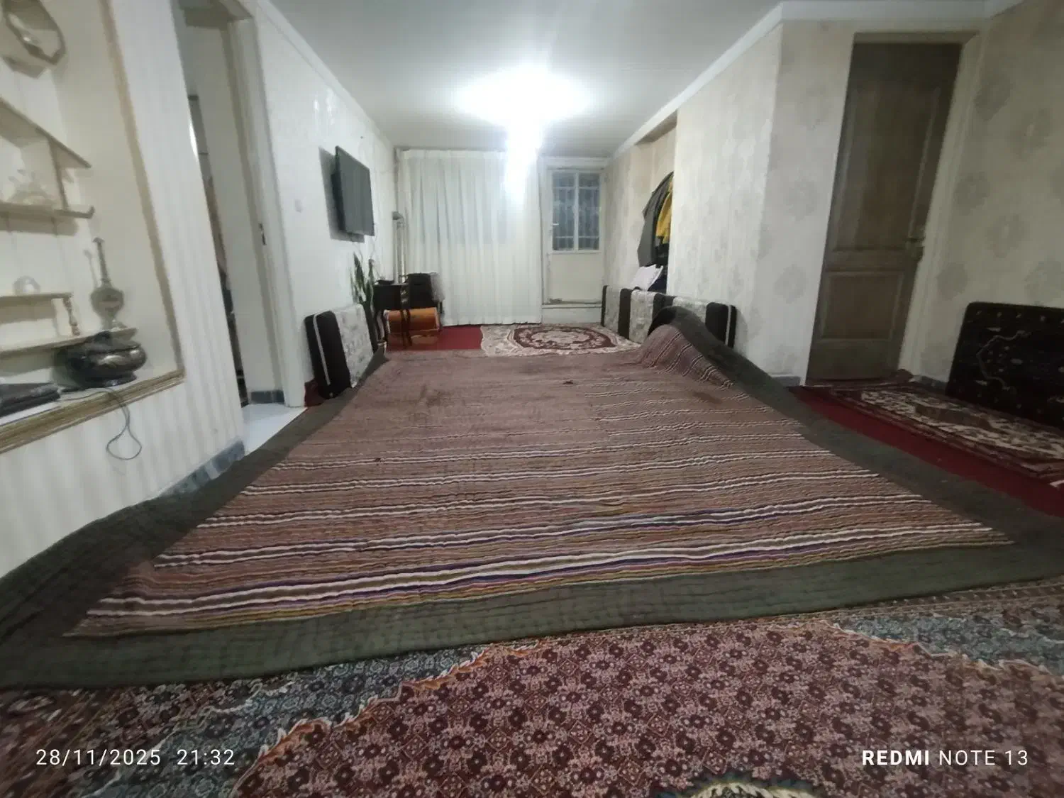 لخاف کرسی|رختخواب، بالش، پتو|همدان, |دیوار