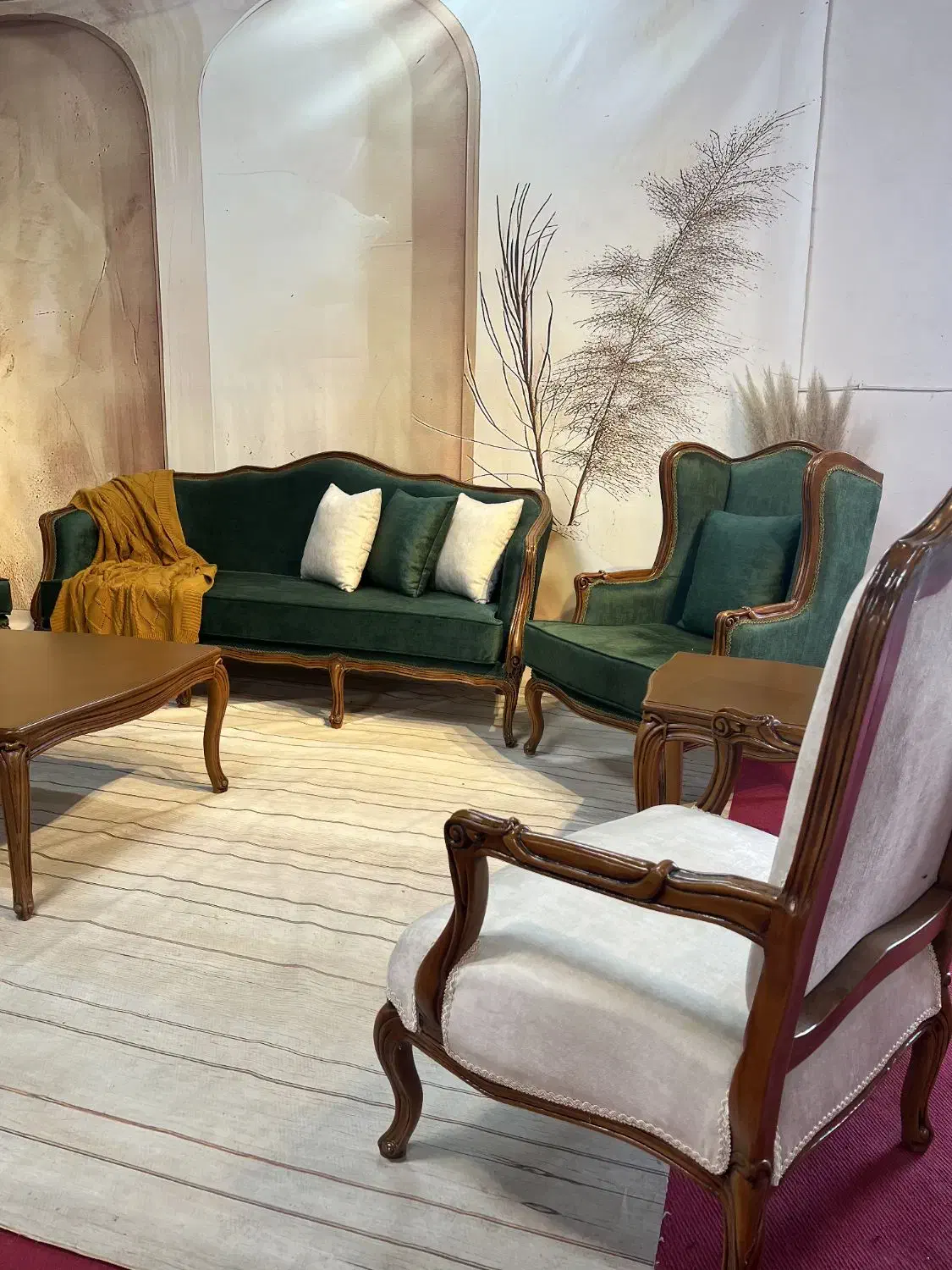 استخدام زیرکارچی مبلمان ماهر نیمه ماهر|استخدام صنعتی، فنی، مهندسی|مشکیندشت, |دیوار