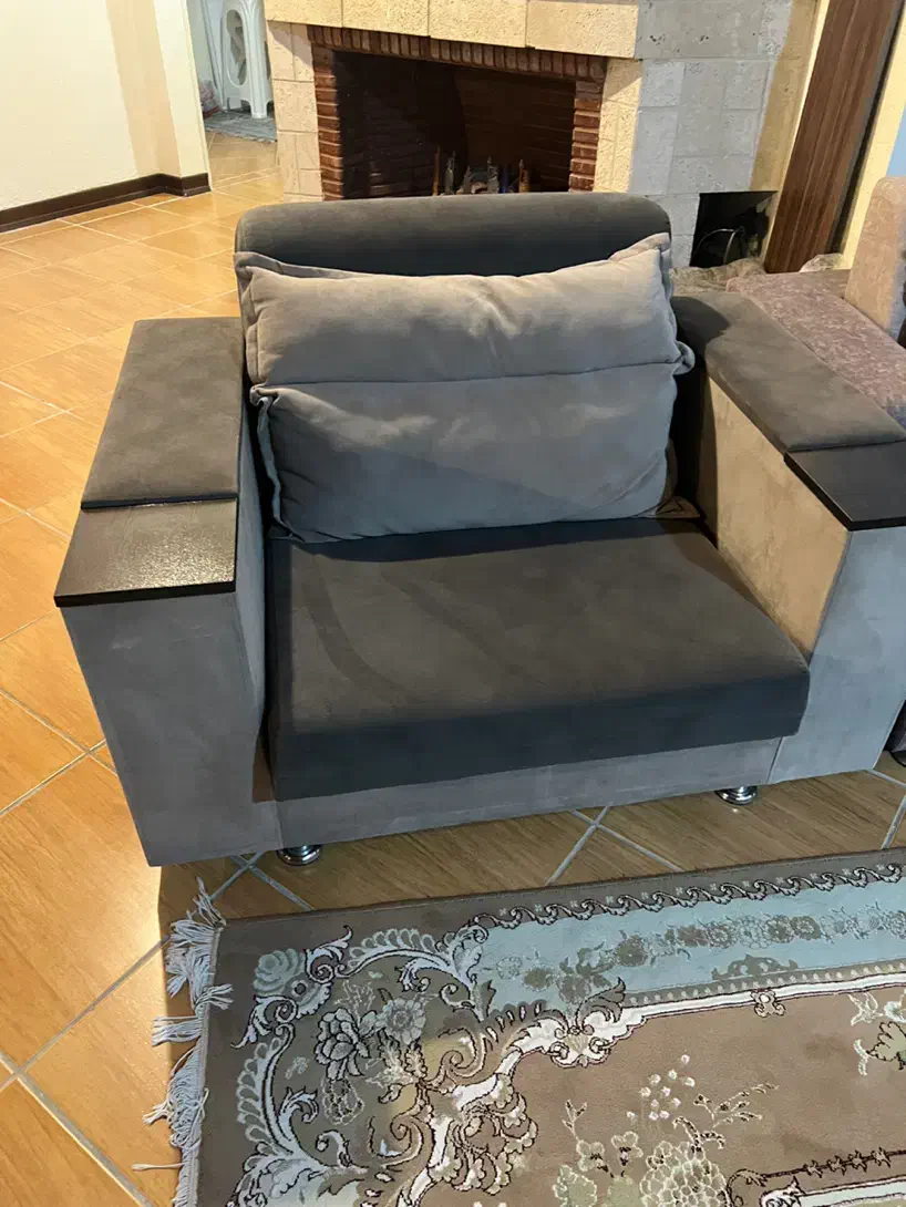 مبل تخت خوابشو یک نفره|تلویزیون و پروژکتور|نوشهر, |دیوار