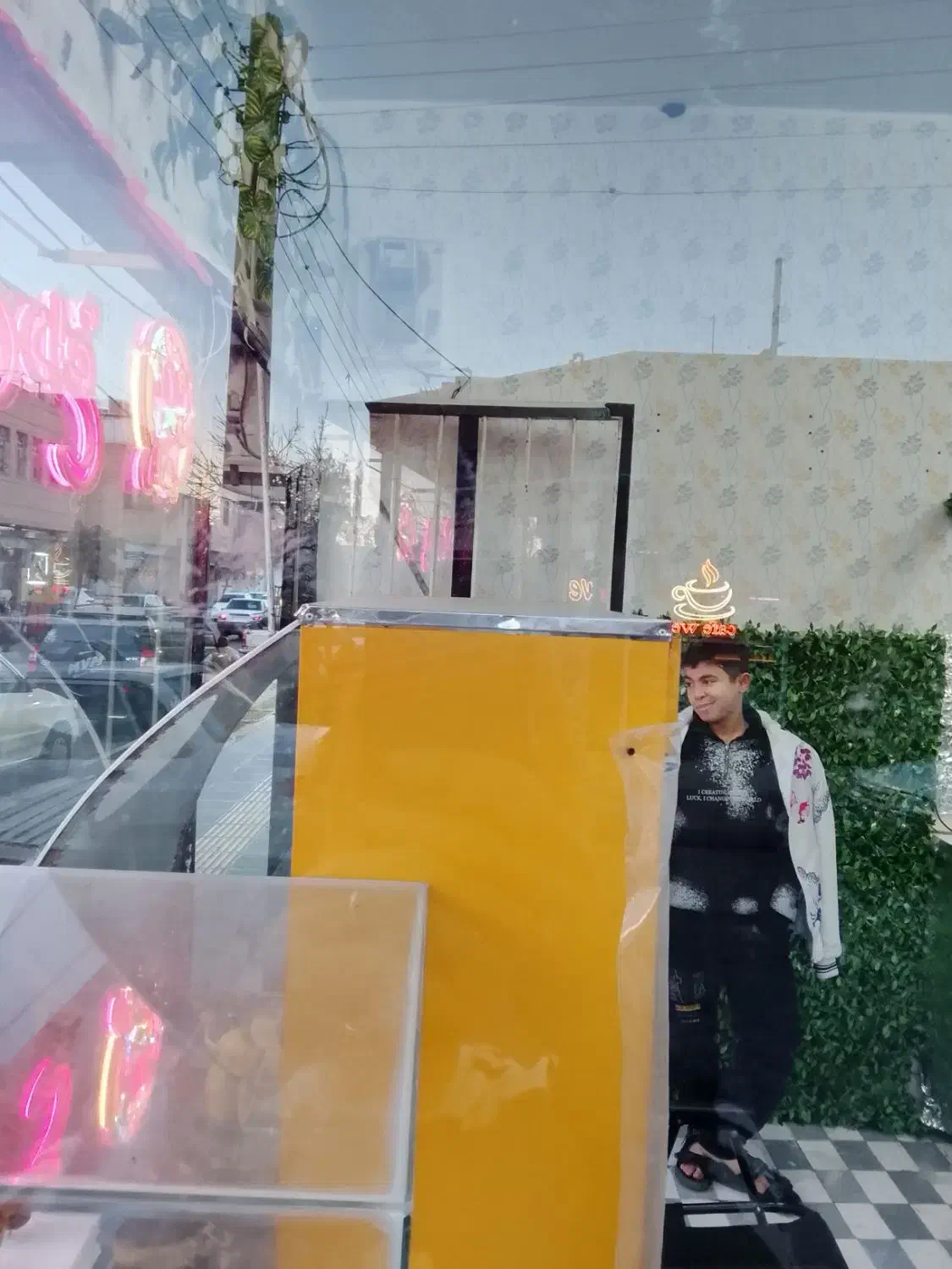 ویترین سالم 2 ملیون|فروشگاه و مغازه|قم, ولیعصر|دیوار